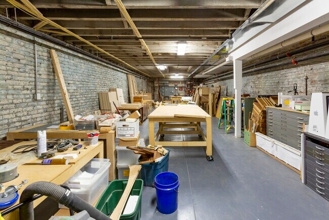 Foto del interior - 105 E Broad St