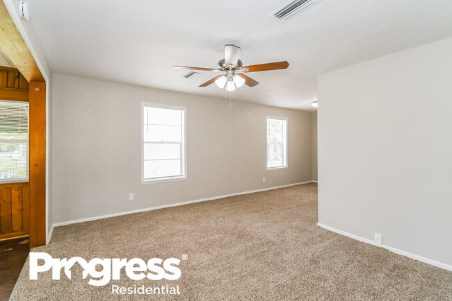 Building Photo - 8111 Marion Cir