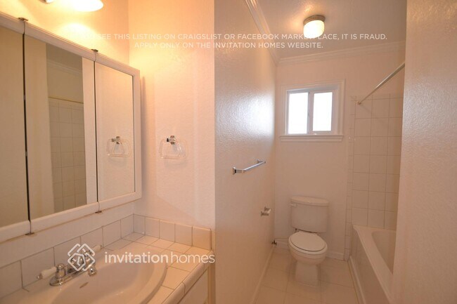 Foto del edificio - 8305 Rasmussen Cir