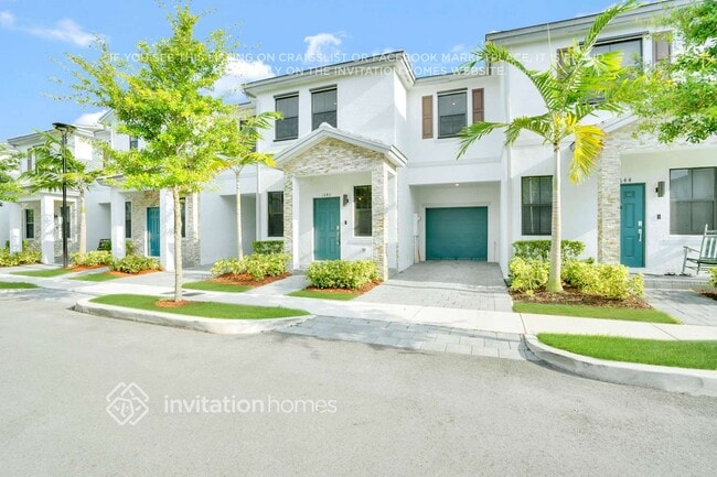 Building Photo - 1640 SW 29th St
