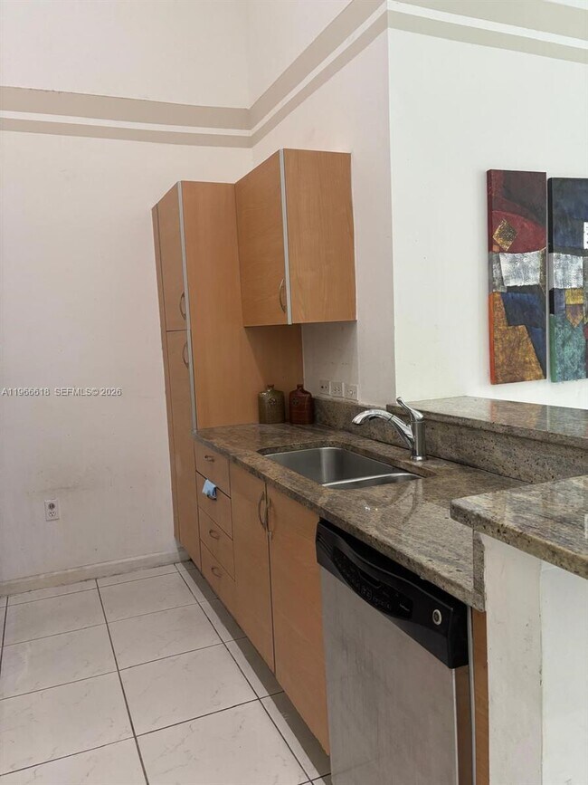 Foto del edificio - 18800 NE 29th Ave