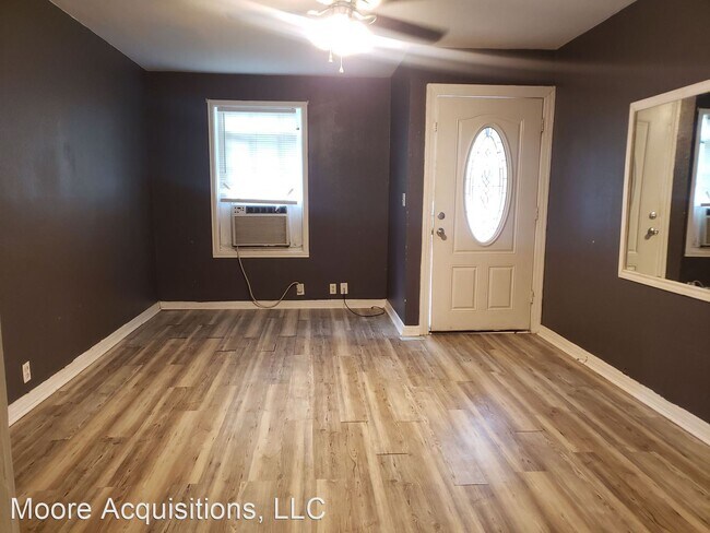 Building Photo - 2 br, 1 bath House - 915 W Pecan