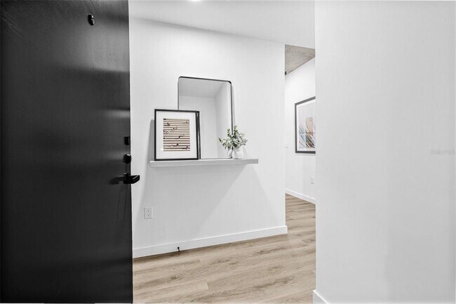 Foto del edificio - 221 Main St N