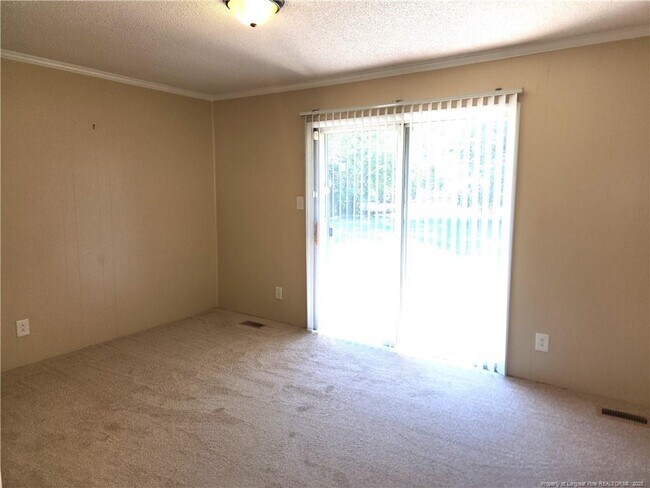 Building Photo - 6427 Kincross Ave