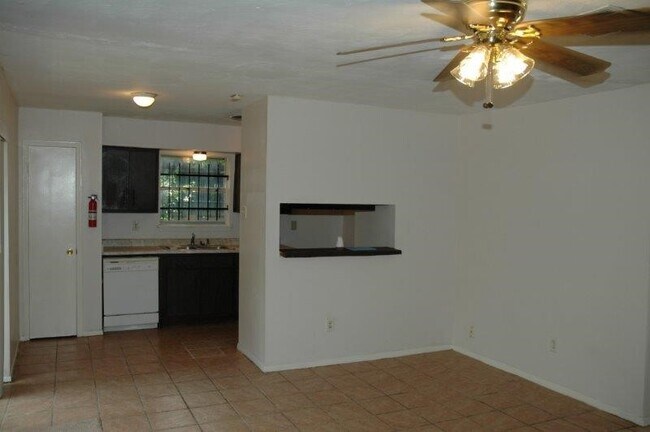 Foto del edificio - 3619 Kilkenny Dr