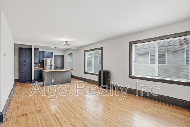 Foto del edificio - 3433 Portland Ave