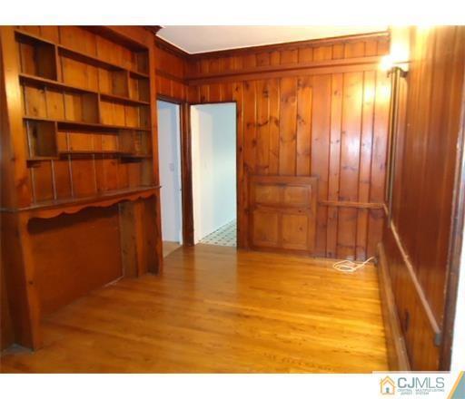 Building Photo - 721 Amboy Ave