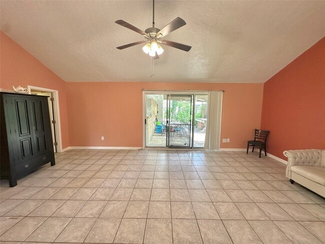 Foto del edificio - 1765 Hialeah Dr