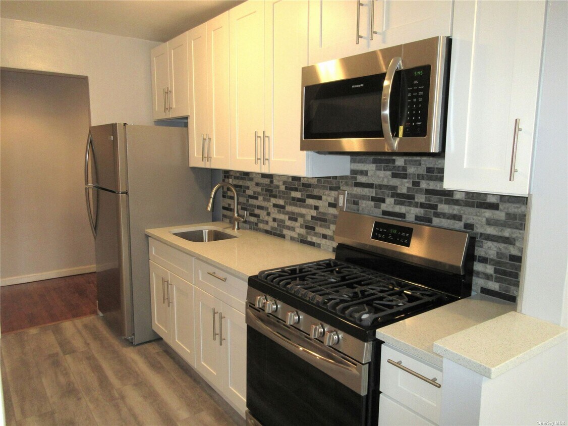 7510 Yellowstone Blvd Unit 5F, Queens, NY 11374 Condo for Rent in