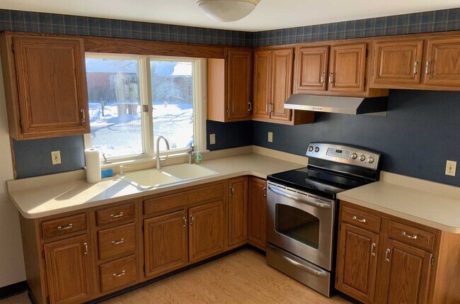 Cocina - 63 Ahl Ave