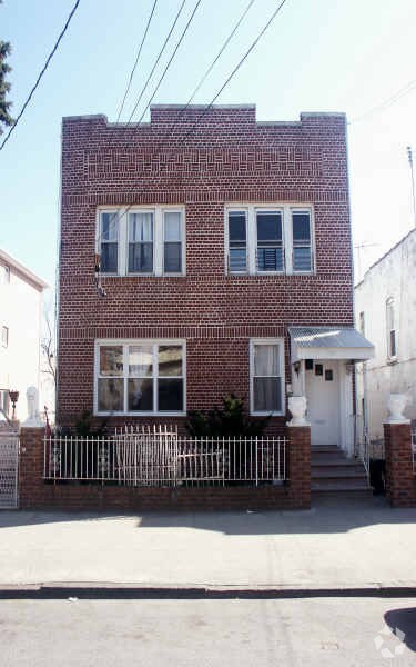 Primary Photo - 2350 Newbold Ave