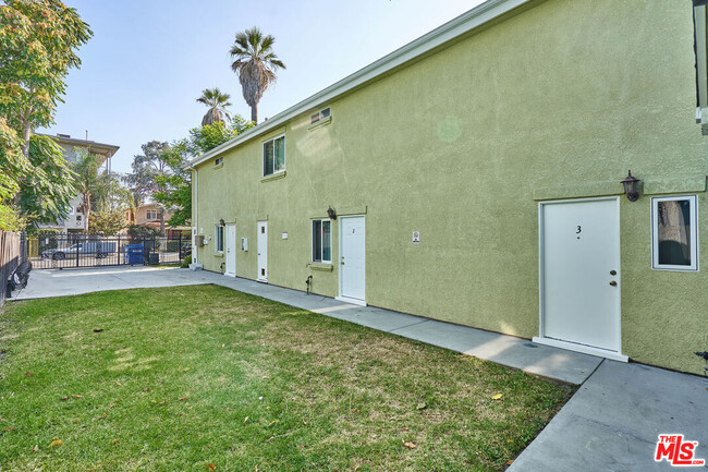 Building Photo - 1189 W 36th St
