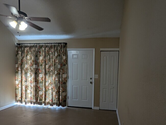 Foto del edificio - 3508 W 25th Terrace
