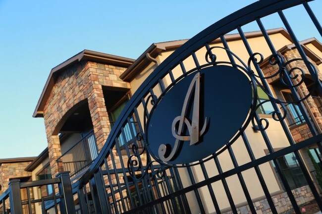 Foto del edificio - The Avalon