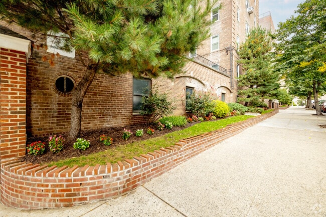Building Photo - Berkeley Apartments Corporation