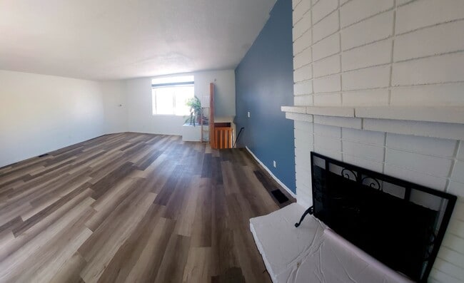 Building Photo - 1631 Van Horne Ln