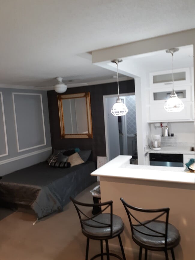 Building Photo - 552 Wimbledon Ct