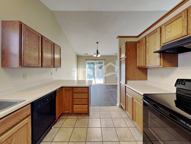 Foto del edificio - 7457 Kidwell Dr