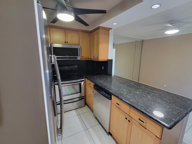 Foto del edificio - 2871 N Ocean Blvd