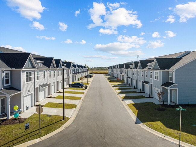Building Photo - 2609-D Sailor Rose Ln