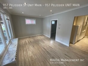 Building Photo - 957 Pelissier St