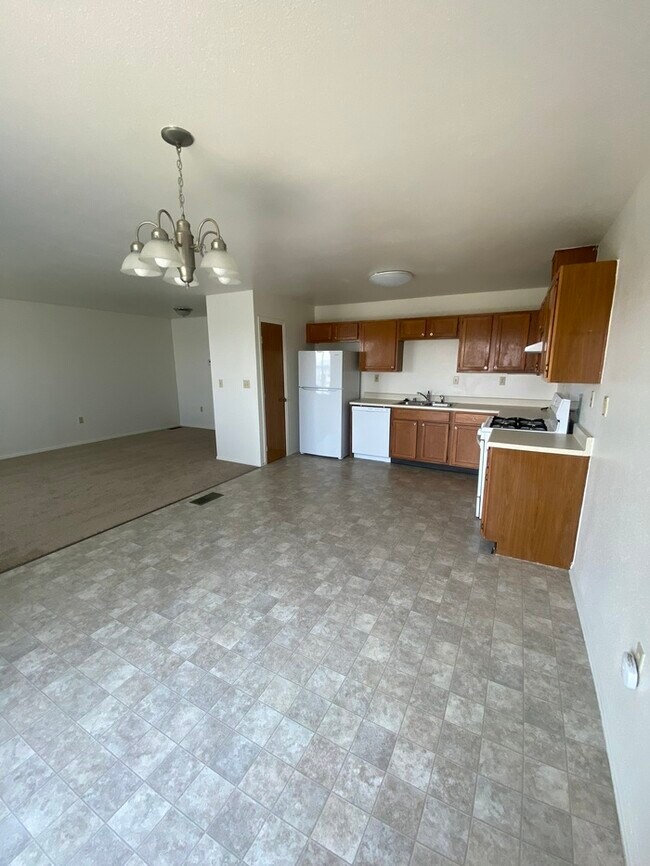 Building Photo - 354 Norbeck Ct