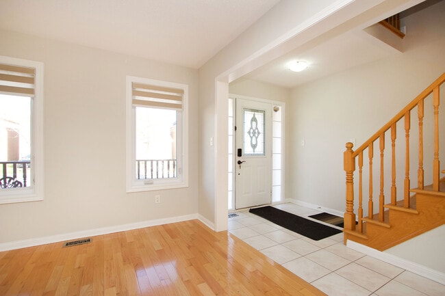 Building Photo - 15 Muskox Dr