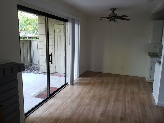 Building Photo - 5717 Makati Cir