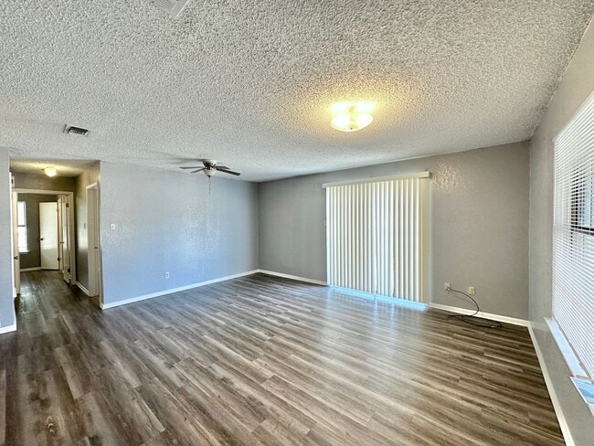 Foto del edificio - 708/710 Lisa