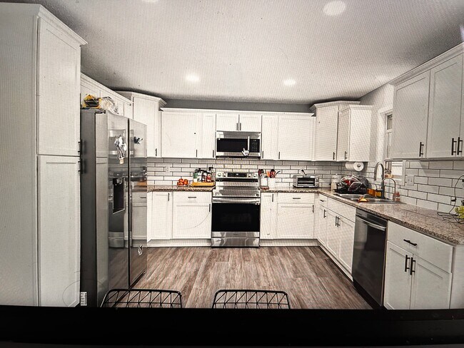 Foto del edificio - 3849 E 216th St