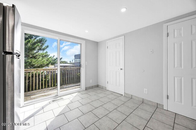 Foto del edificio - 35 Beachway Ave