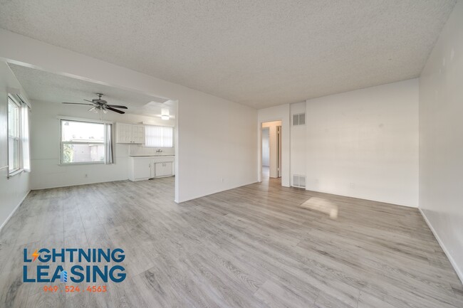 Foto del edificio - 14753 1/2 Vanowen-4B