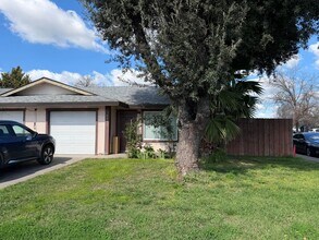 Building Photo - 3731 Scallop Ct