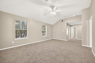 Building Photo - 17250 Cricketbriar Ct