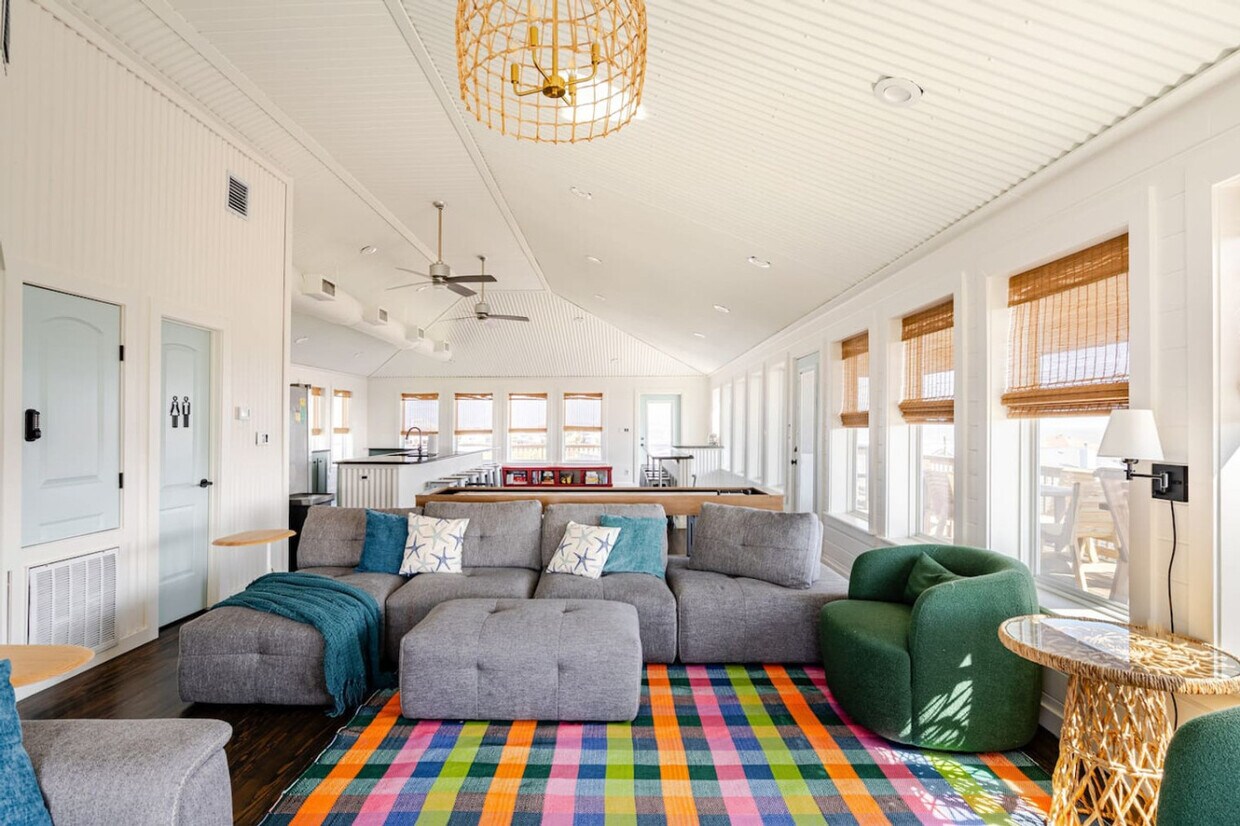 Foto principal - 907 S Cove Dr