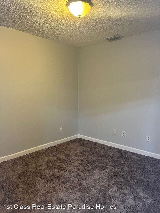 Building Photo - 3 br, 2 bath House - 5707 Silver Oak Dr