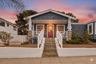 Building Photo - 3335 Riviera Dr