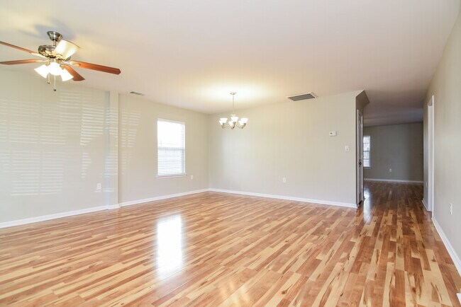 Foto del edificio - 12923 Settlers Trail Ct