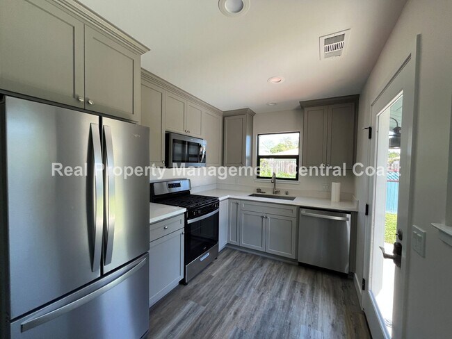 Foto del edificio - AVAILABLE NOW - New Construction home in S...