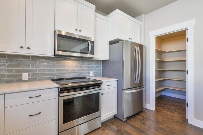 Foto del edificio - 3 br, 2.5 bath House - 1544  Tundra Ave