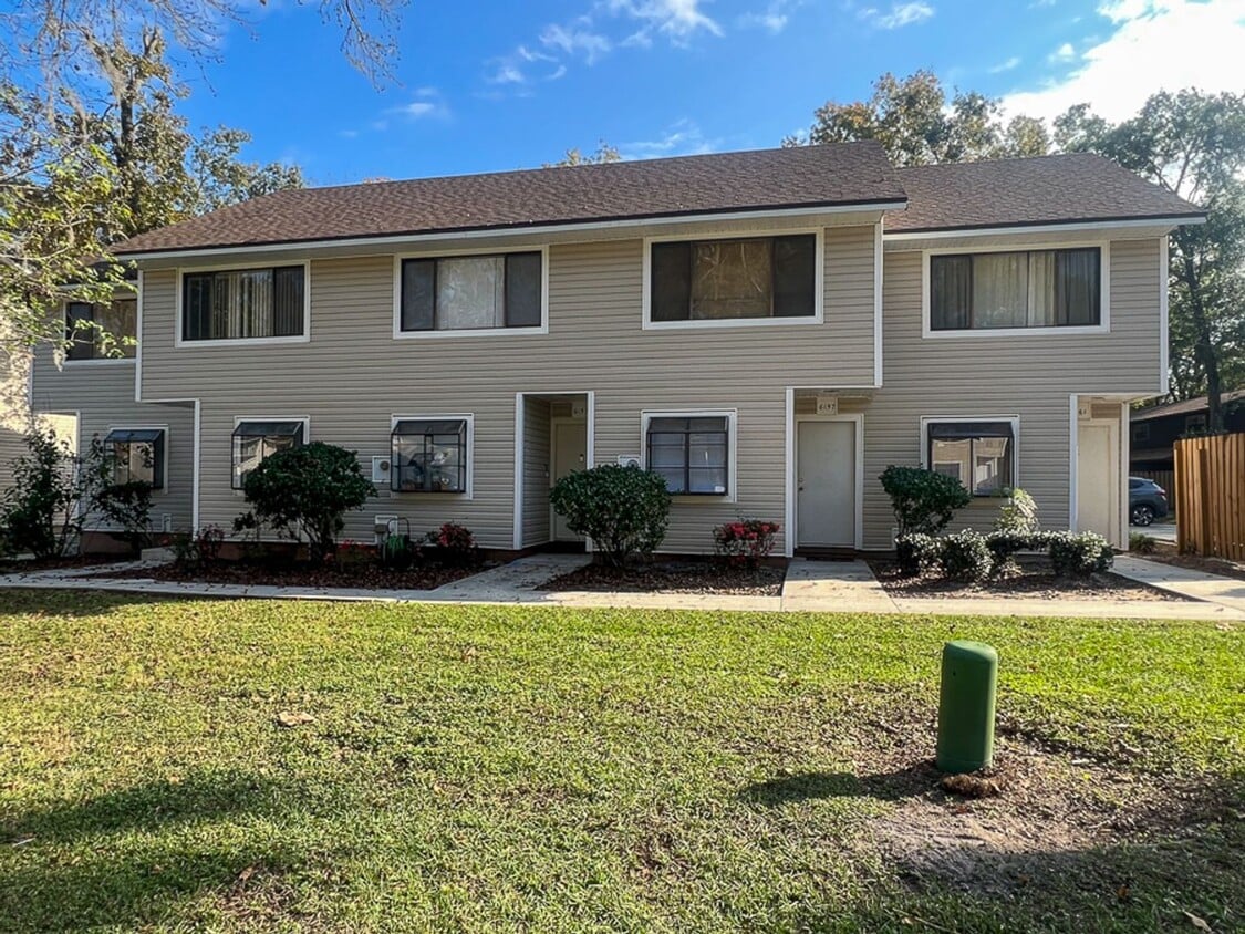 6149 SW 8th Ln, Gainesville, FL 32607 Townhome Rentals in Gainesville