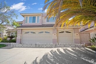 Building Photo - 639 Port Dunbar