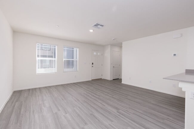 Building Photo - **Brand-New Townhouse – Your Fresh Start Awaits!**