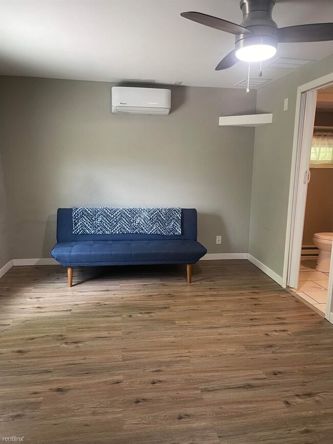 Building Photo - Studio, 1 bath 4plex - 36 Beal St