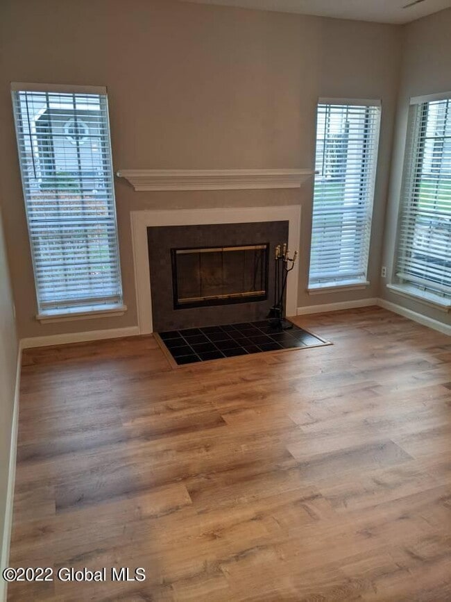 114 Hampton Pl Blvd, Troy, NY 12180 Condo for Rent in Troy, NY