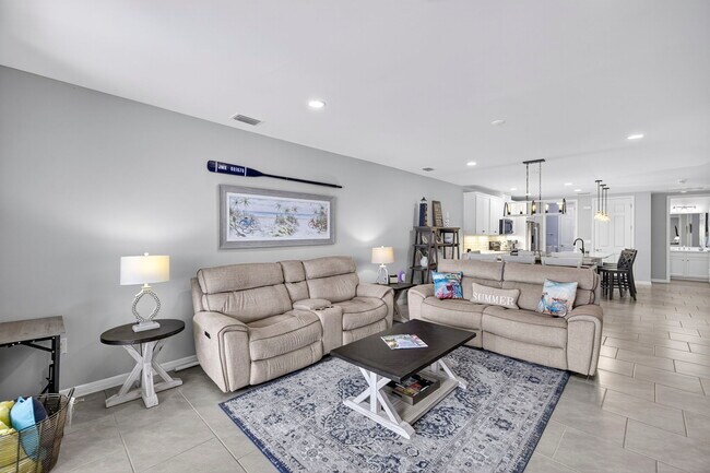 Foto del edificio - 14582 Edgewater Cir