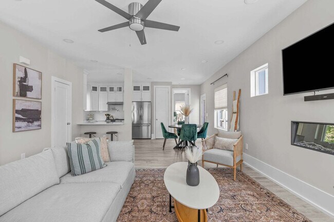 Building Photo - 3319A Fayetteville St