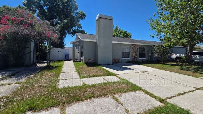 Foto del edificio - 1242 Coolmont Dr