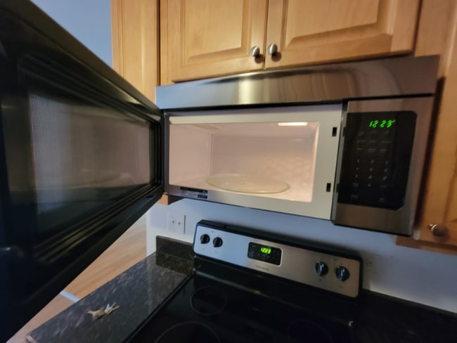 Building Photo - 204 W Colfax St