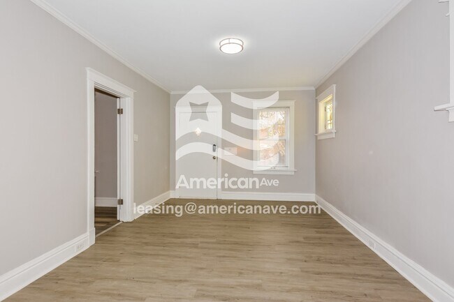 Foto del edificio - 4021 S Spring Ave